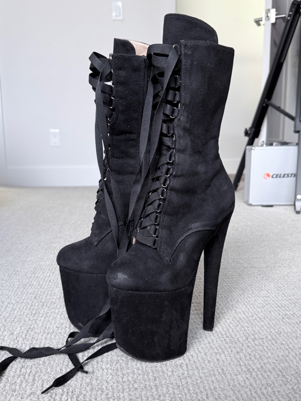 Hella Heels 8” babydoll boot